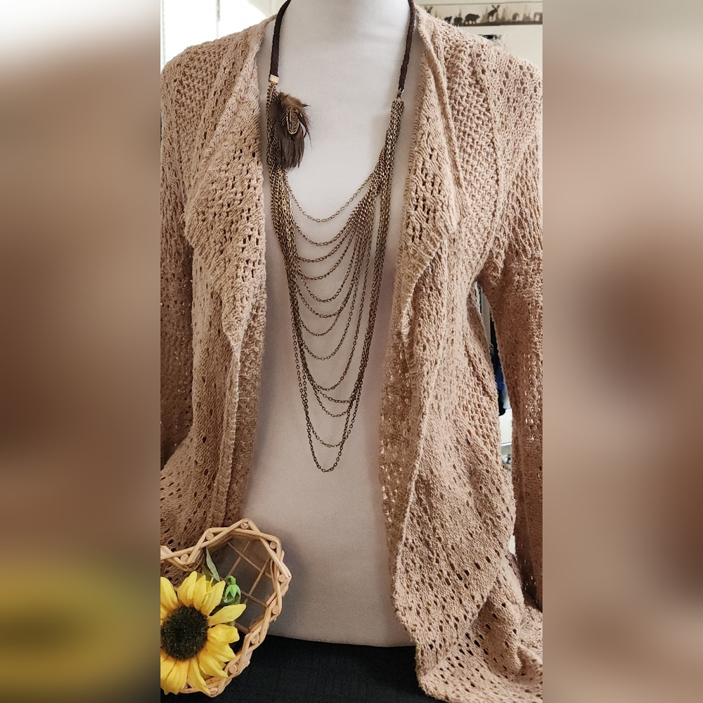 Boho Layered Chain Necklace With Feather Accent